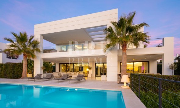 Gensalg - Villa -
Malaga - Nueva Andalucía
