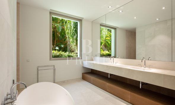 Reventa - Villa -
Malaga - Casares