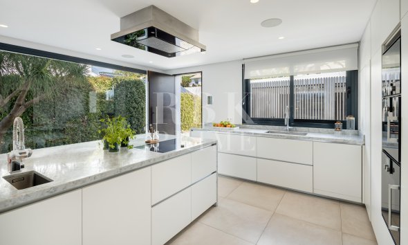 Gensalg - Villa -
Malaga - Nueva Andalucía