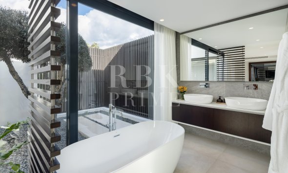 Gensalg - Villa -
Malaga - Nueva Andalucía