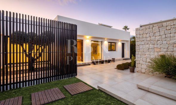 Gensalg - Villa -
Malaga - Nueva Andalucía