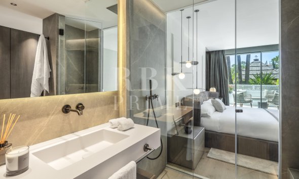 Reventa - apartment -
Marbella