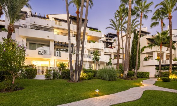 Reventa - apartment -
Marbella