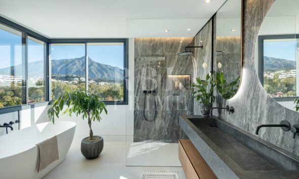 Gensalg - Villa -
Malaga - Nueva Andalucía