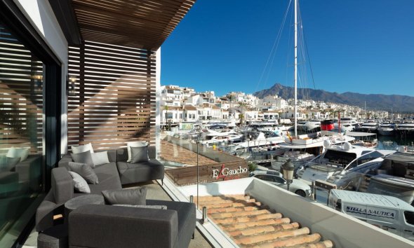Reventa - apartment -
Malaga - Nueva Andalucía