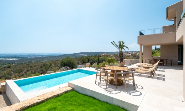 Gensalg - Country House -
Palma - Urbanización Puntiró