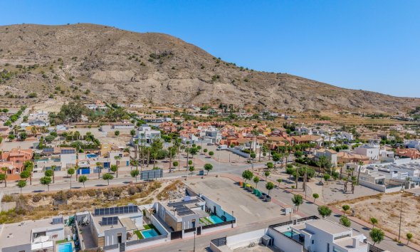 Gensalg - Villa -
Fortuna - Urbanizacion Las Kalendas