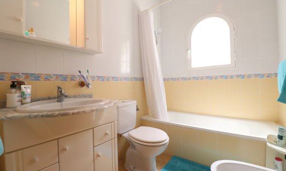Reventa - Villa -
Algorfa - Lo Crispin