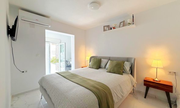 Gensalg - Rækkehus -
Orihuela Costa - Villamartín