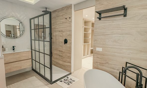 Reventa - apartment -
Benahavis - La Quinta