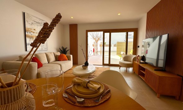 Nybyggeri - low-bungalow -
San Pedro del Pinatar
