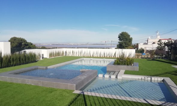Nybyggeri - low-bungalow -
Torrevieja
