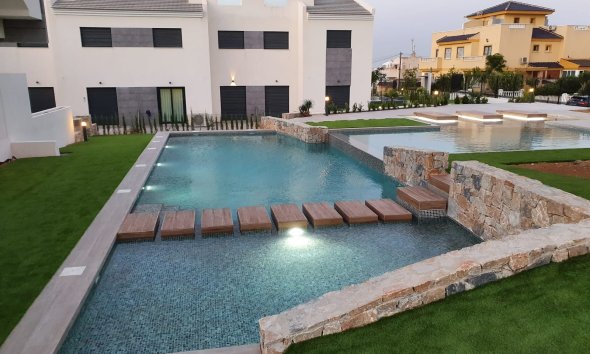 Nybyggeri - high-bungalow -
Torrevieja