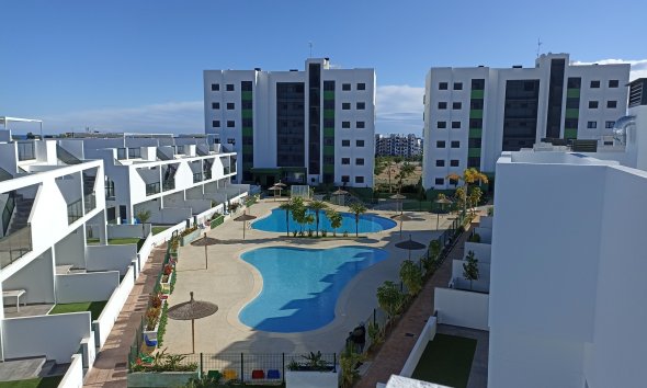 Nybyggeri - low-bungalow -
Mil Palmeras
