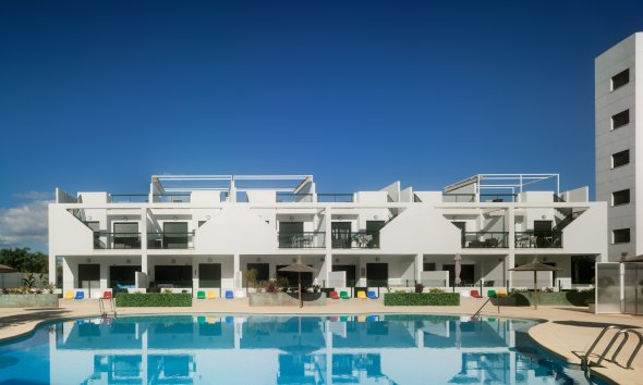 Nybyggeri - low-bungalow -
Mil Palmeras