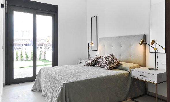Obra nueva - high-bungalow -
Torrevieja